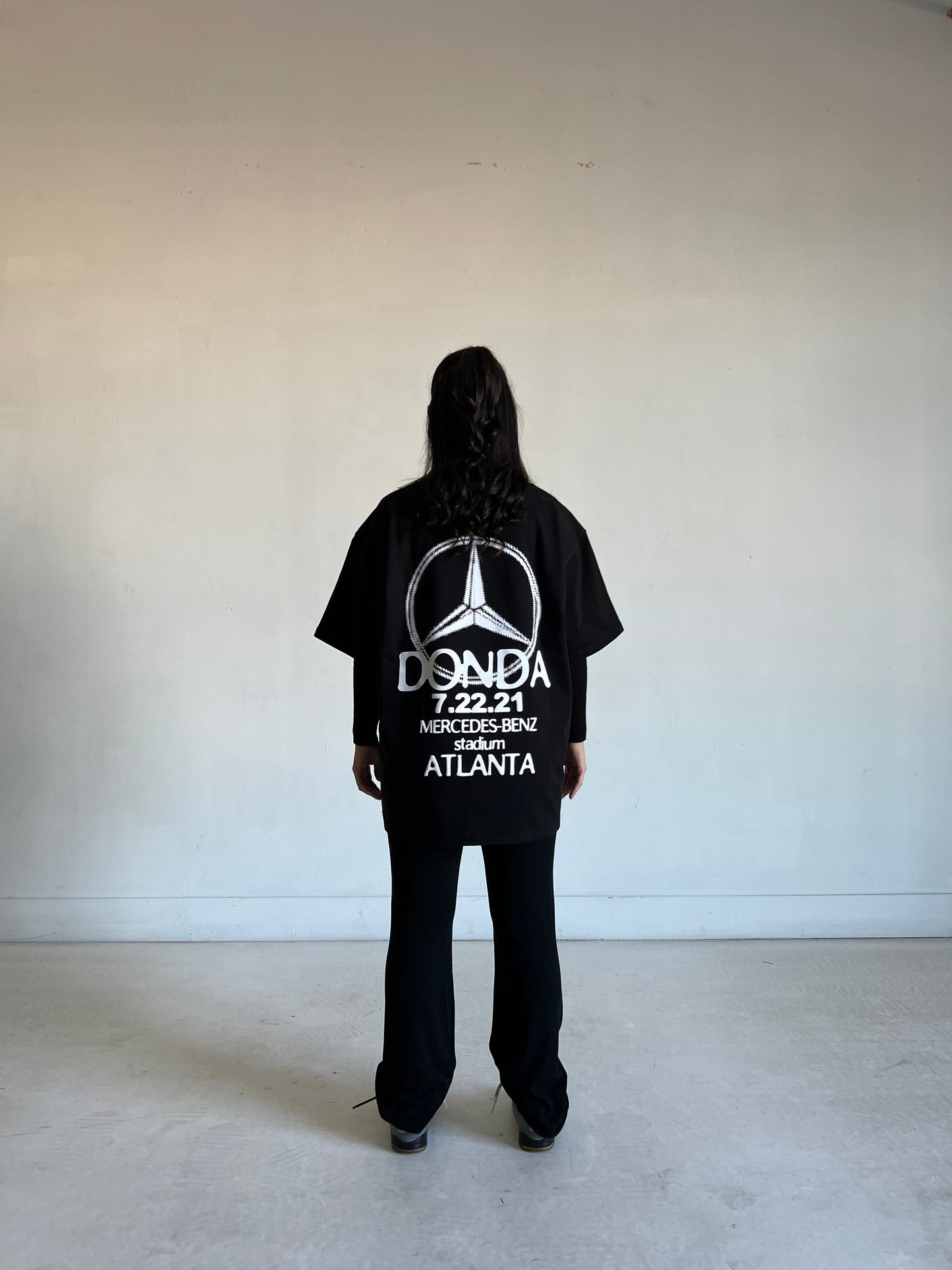 DONDA T Black