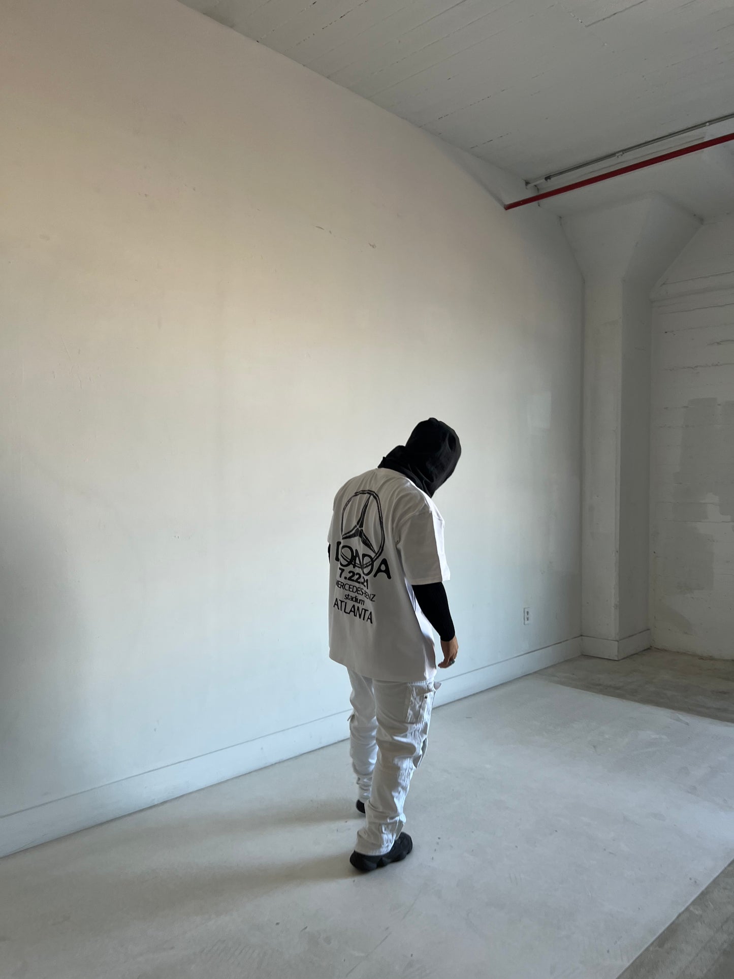 DONDA T White